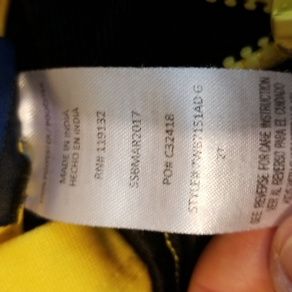 Boys 24m/2T  2 Batman outfits, and 1 superman outfit - Picture 13 of 16